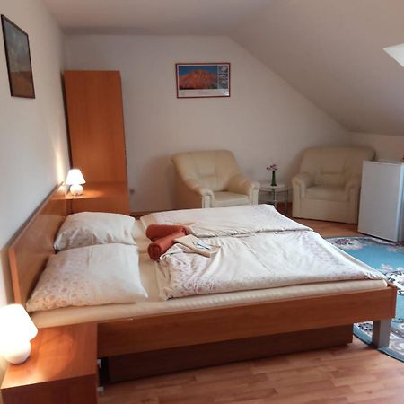 Vila Strazan Poprad Exterior foto